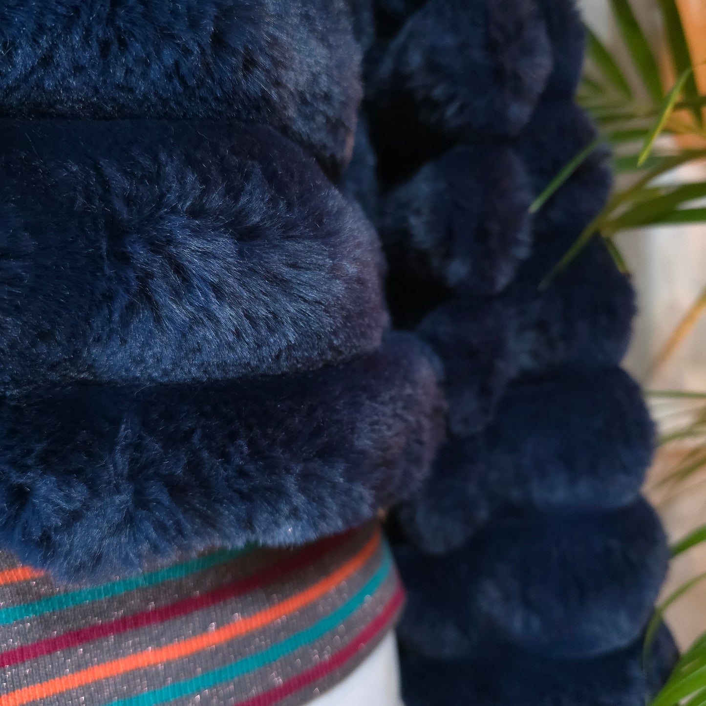 Medium Navy Fur