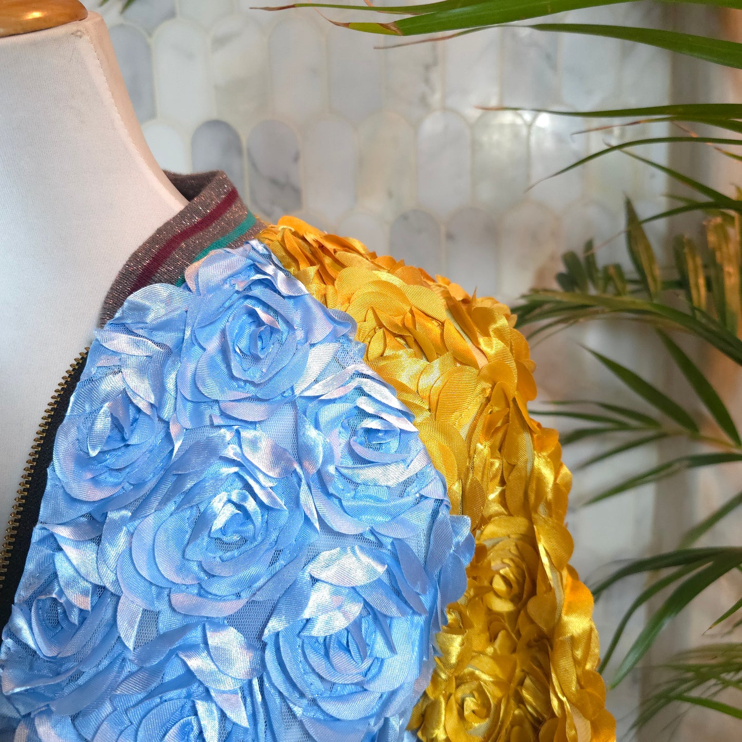 Small Alice Blue and Mustard Roses