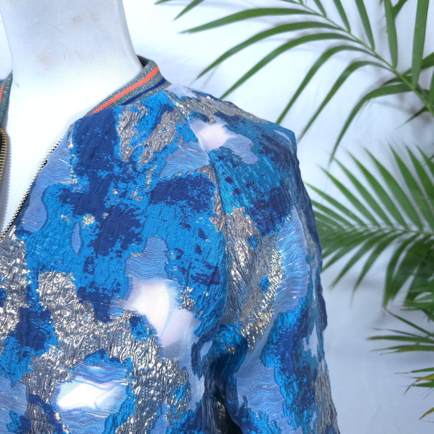 Medium Shades of Royal Blue Brocade