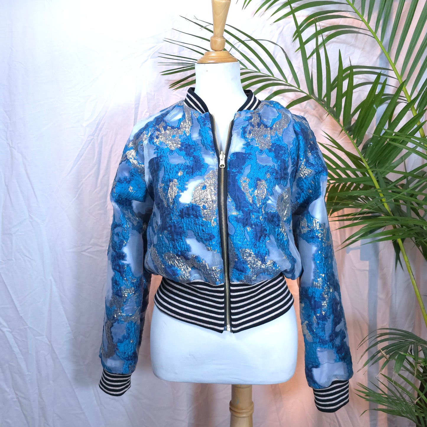 Large Shades of Royal Blue Brocade