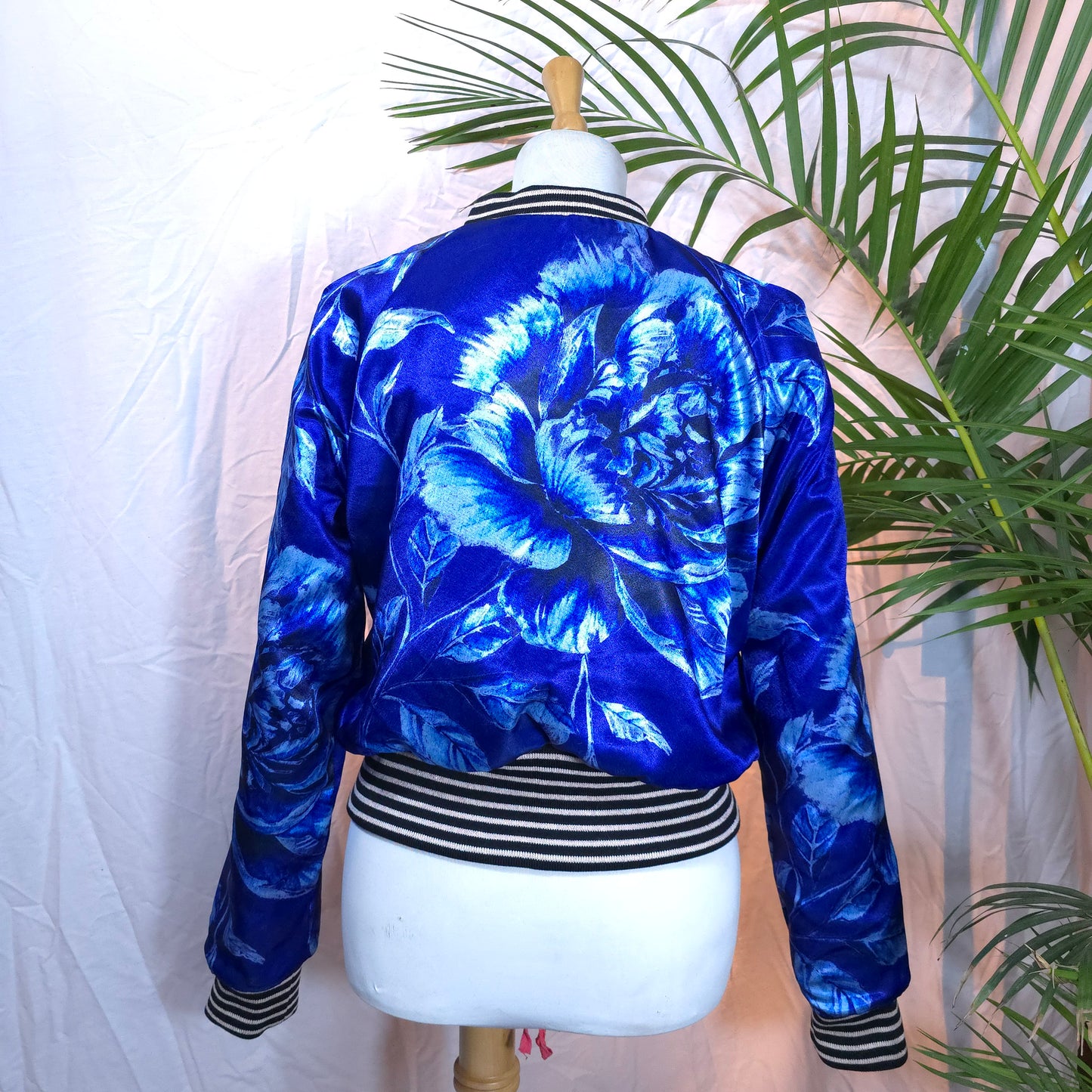 Large Shades of Royal Blue Brocade