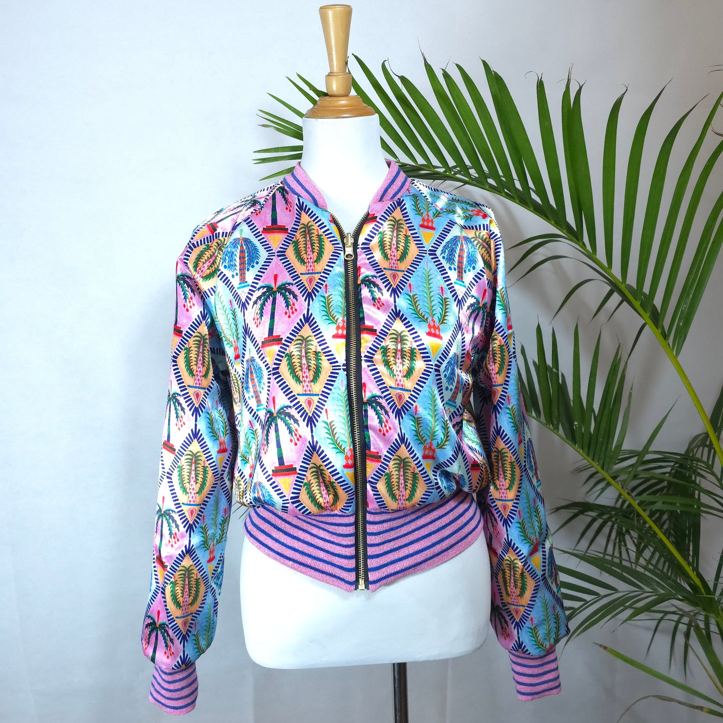 Medium Blush Purple, Mint and Gray Brocade