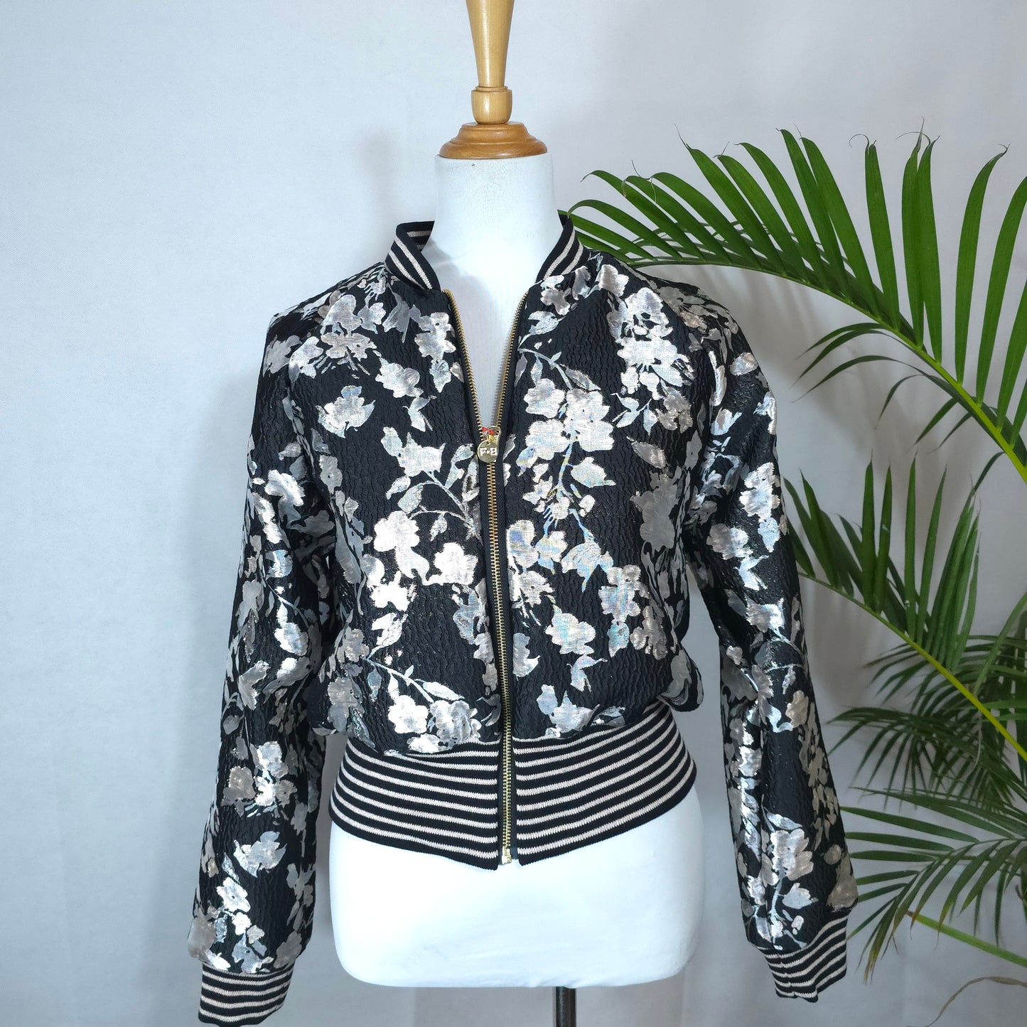 Medium Silver and Black Brocade