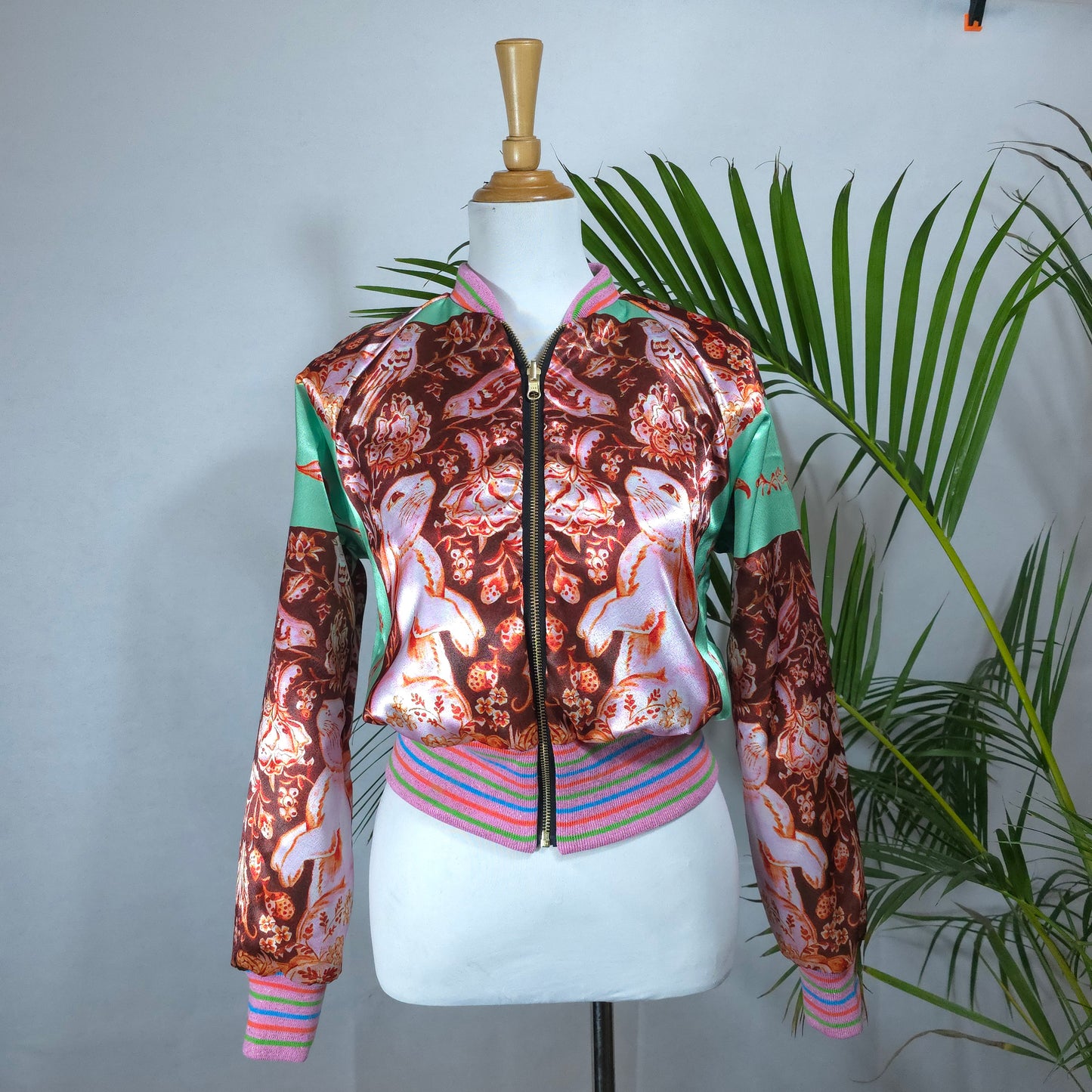 Small Candy Pink, Green and Gold Brocade