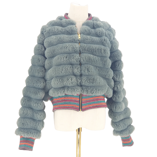 Large Gray Fur