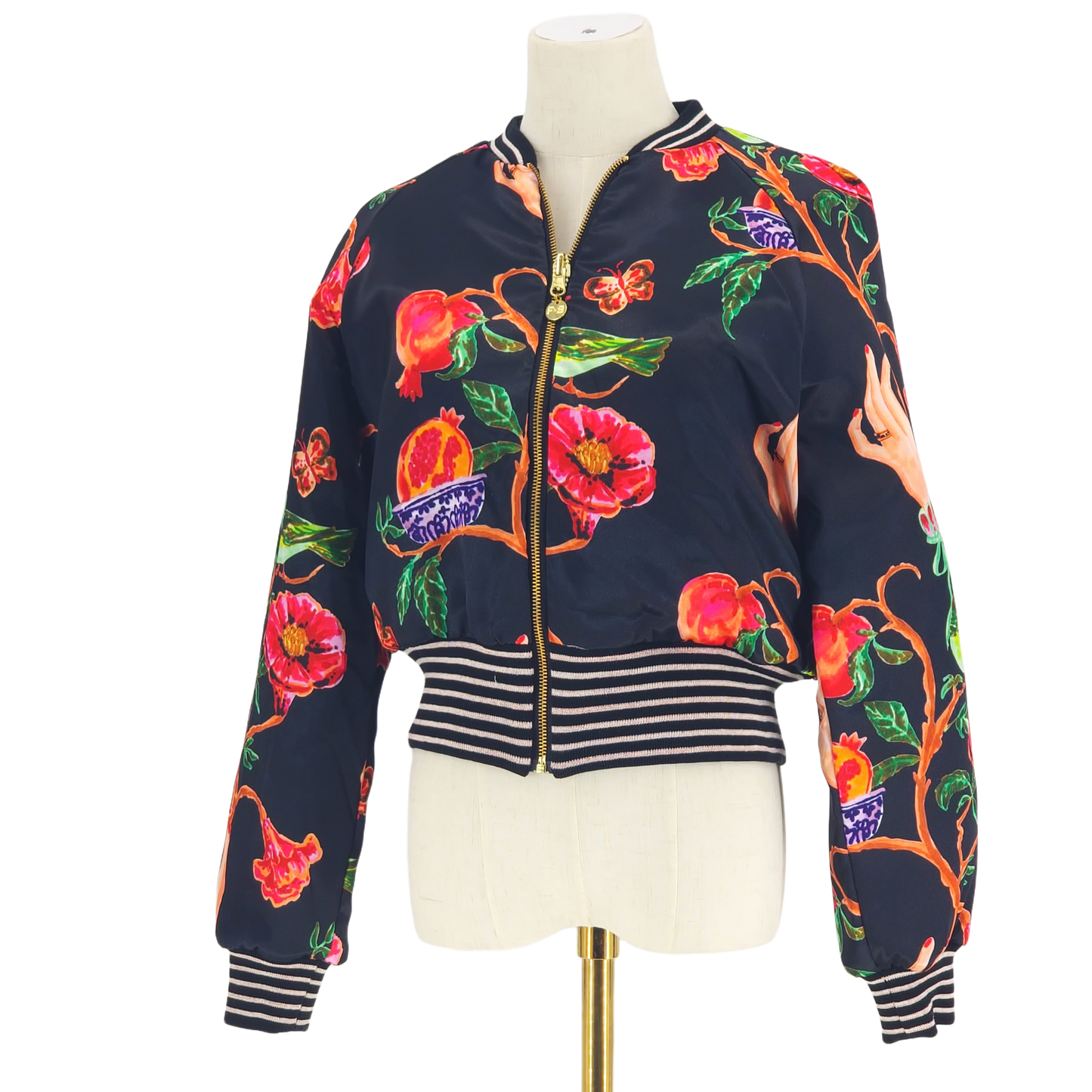 Small Beige an Antique Gold Brocade