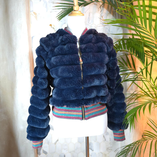 Medium Navy Fur