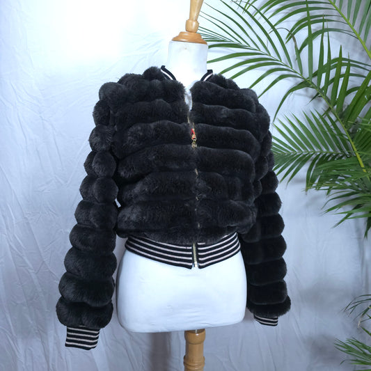 Medium Panther Black Fur